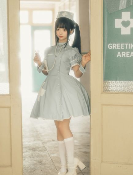 国产美女挤奶_BD英语天堂在线